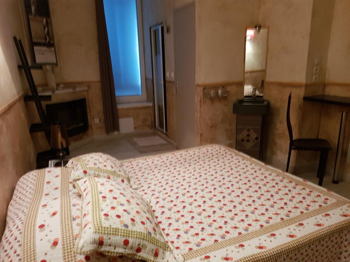 Alpes Hotel Barrême מראה חיצוני תמונה