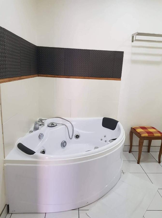 Alpes Hotel Barrême מראה חיצוני תמונה